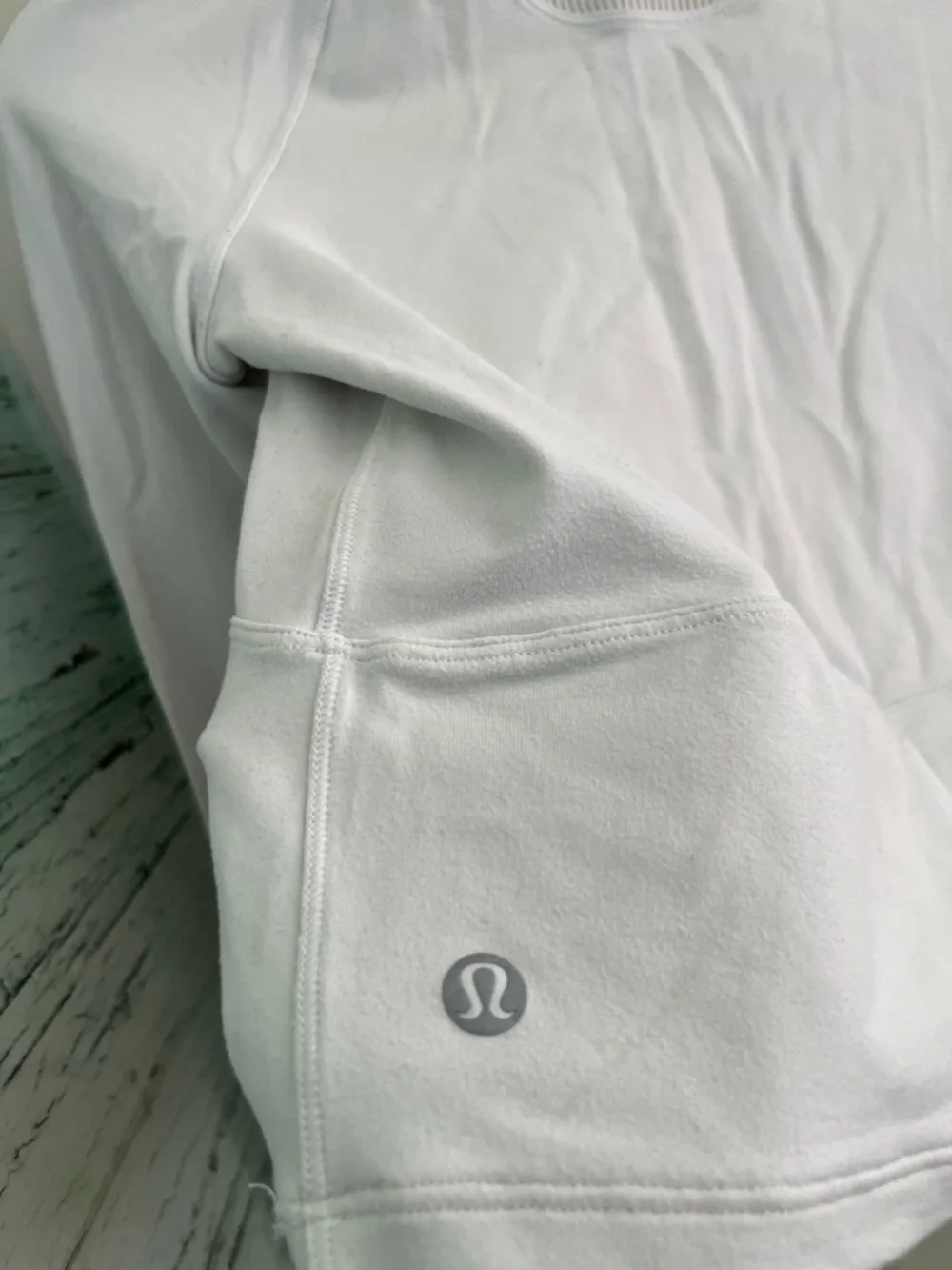Lululemon White Cropped Athletic Zip Top – Size 4 - Picture 5 of 8